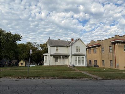 514 W 7th St