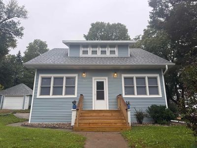 Property at 800 Dakota St, Akron, IA