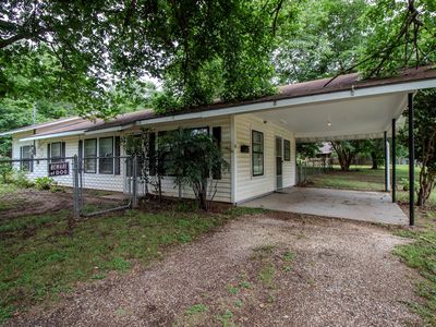 506 W Elm St