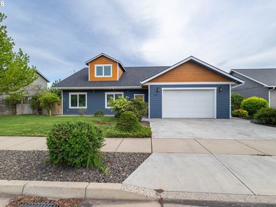 10305 Leonard Ln