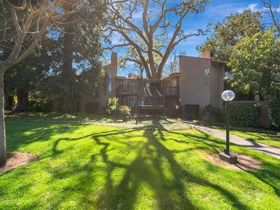 879 Woodside Ln E UNIT 5