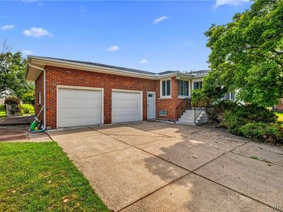 1608 Orchard Park Rd