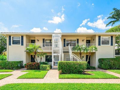 9 Stratford Drive E #D