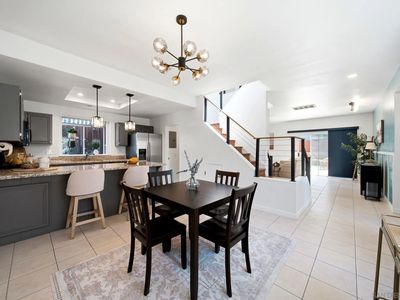 1382 Palomar Pl