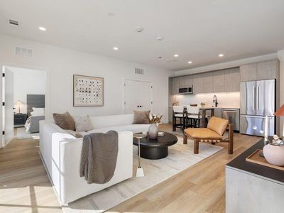4315 S Congress Ave #319