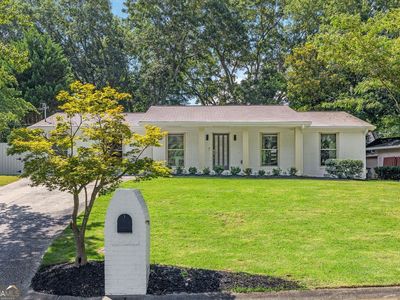 317 Crestview Cir