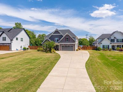 955 Robinson Rd