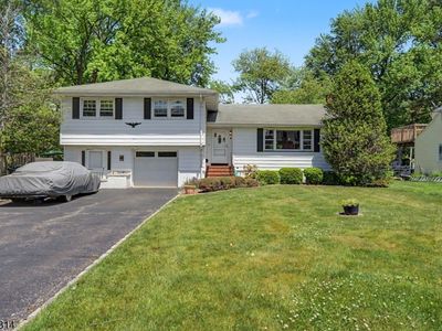 6 Hilltop Ave