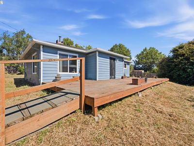1825 Roseburg Rd