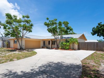 Property at 13200 Ridge Rd, Largo, FL