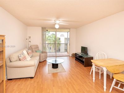 8363 Lake Dr APT 504