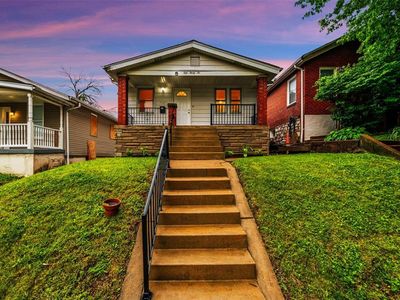 5036 Dewey Ave