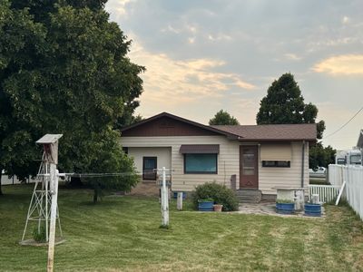 Property at 300 E B St, Valentine, NE