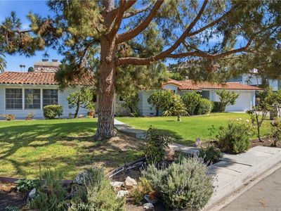 2548 Via Carrillo
