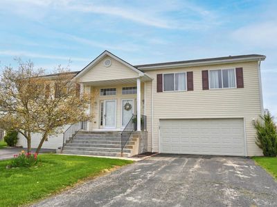 1170 Parklane Cir