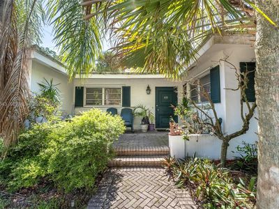 698 NW 7th Ave