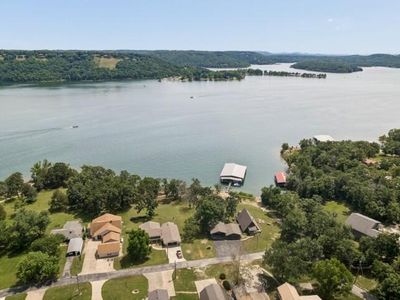 1304 Breezy Point Lane