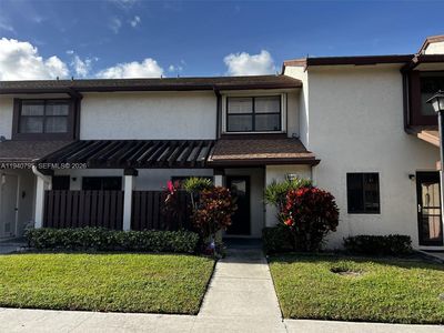 4389 Carambola Cir N