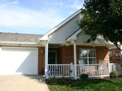 20 Holland Park Ln