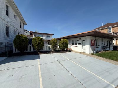 110 W Crocus Rd #3