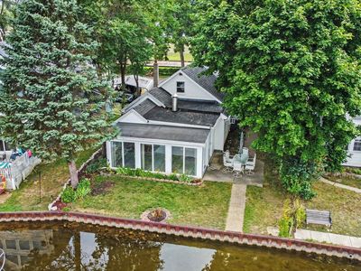 231 N Lakeside Dr