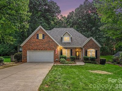 1928 Twin Ponds Dr