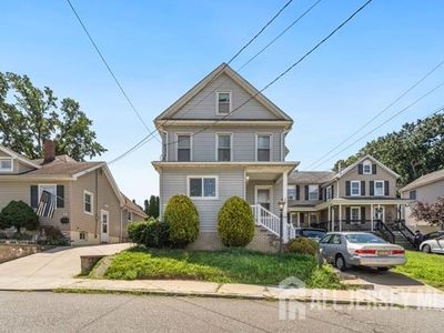 26 Dane St