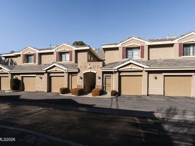 900 S Meadows Pkwy APT 412