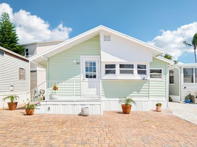 307 Nettles Boulevard