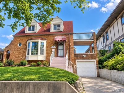 3907 McDonald Ave