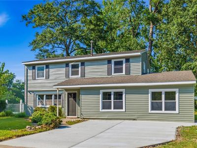 808 Holly Hedge Ave