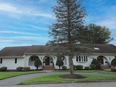 14 Arrowhead Dr