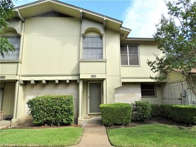 1903 Cobblestone Ln