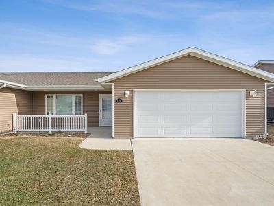 122 SW Goldfinch Ct #36