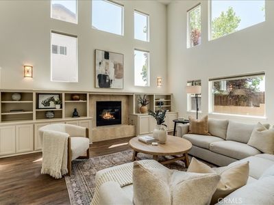 1095 Megan Ct