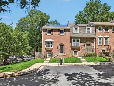 17 Apple Seed Ln