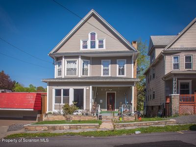 715 Prescott Ave