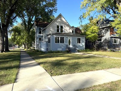 Property at 1021 4th Ave S, Fargo, ND