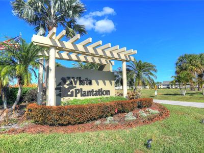 6 Plantation Dr APT 102