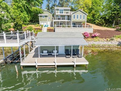 986 Pine Tree Dr