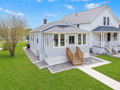 2809 Commercial Ave