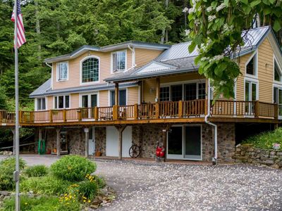 1141 North Shore Road