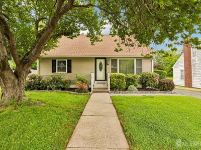 13 Spruce Ave