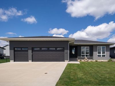 2219 Vera Way