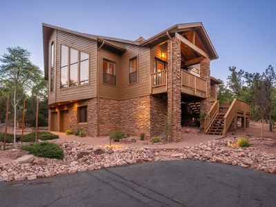 2500 E Scenic Dr