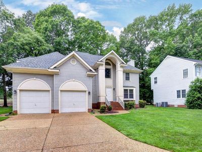 939 Edgewater Dr