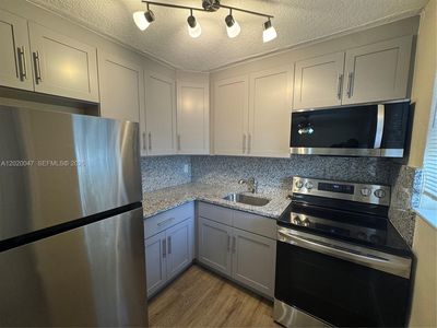 707 S 19th Ave APT 2