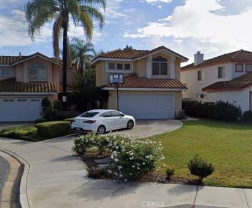 15701 Ladera Vista Dr