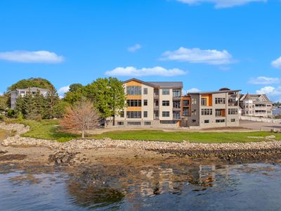 35 Badgers Island West #302