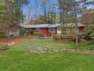 32 Hayden Ln